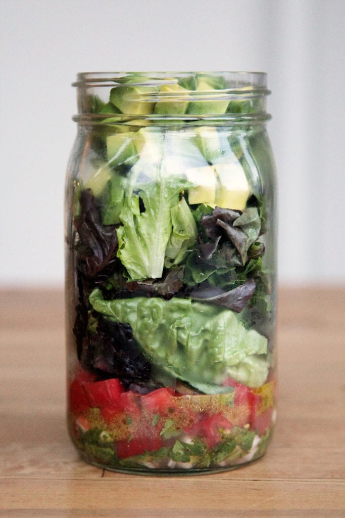 0d70fc4e2bbc6b90_Guacamole-Mason-Jar-Salad.xxxlarge_2x