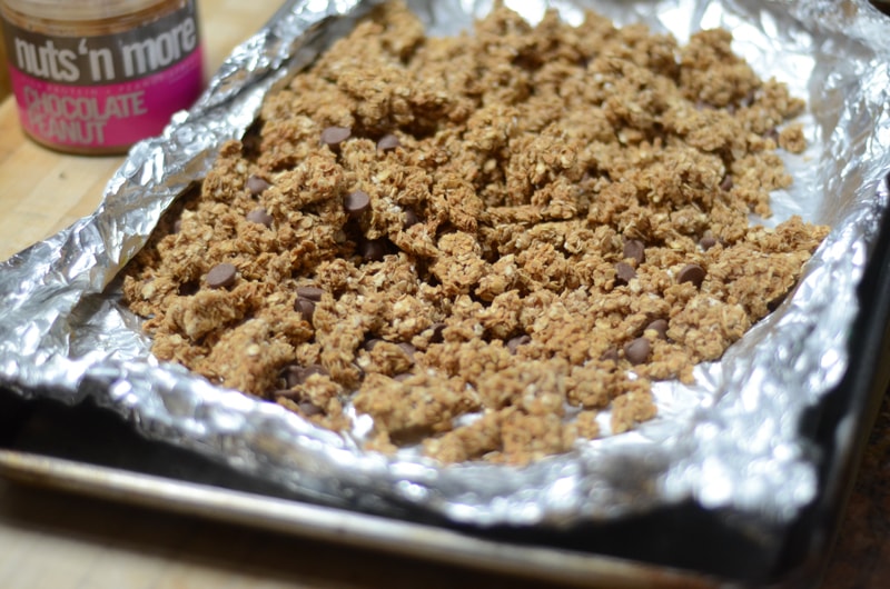 pb-chocolate-granola-healthy-snack-ideas
