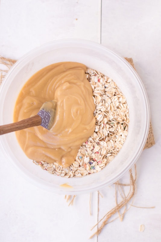 Cake Batter Oat Meal Prep Bars