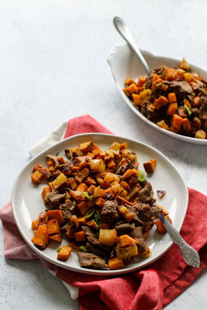 Whole30 Shredded Steak, Sweet Potato, & Apple Skillet Meal Prep ---4