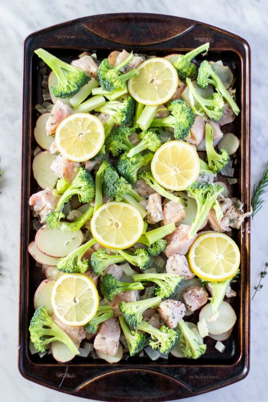whole30 sheet pan lemon and herb chicken