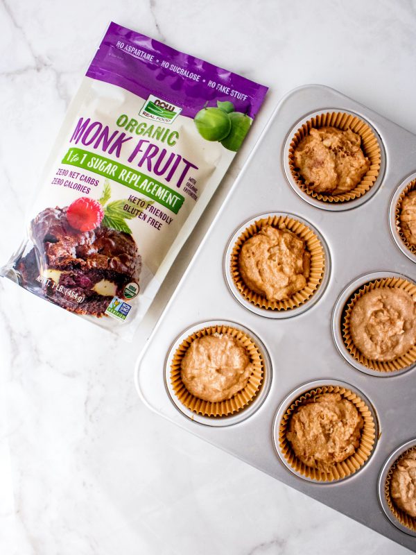 Low Carb Cinnamon Apple Muffins 