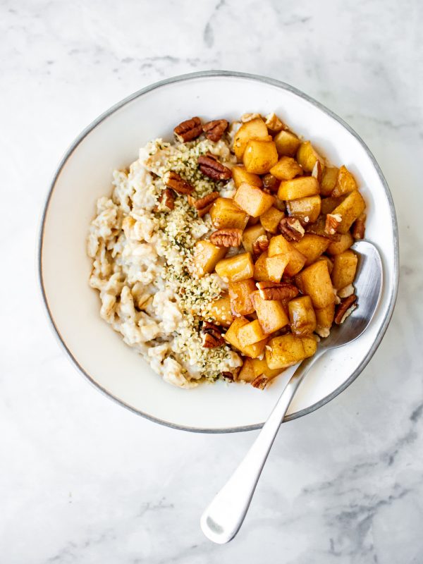 Vegan Oatmeal Bowls With Sauteed Cinnamon Apples