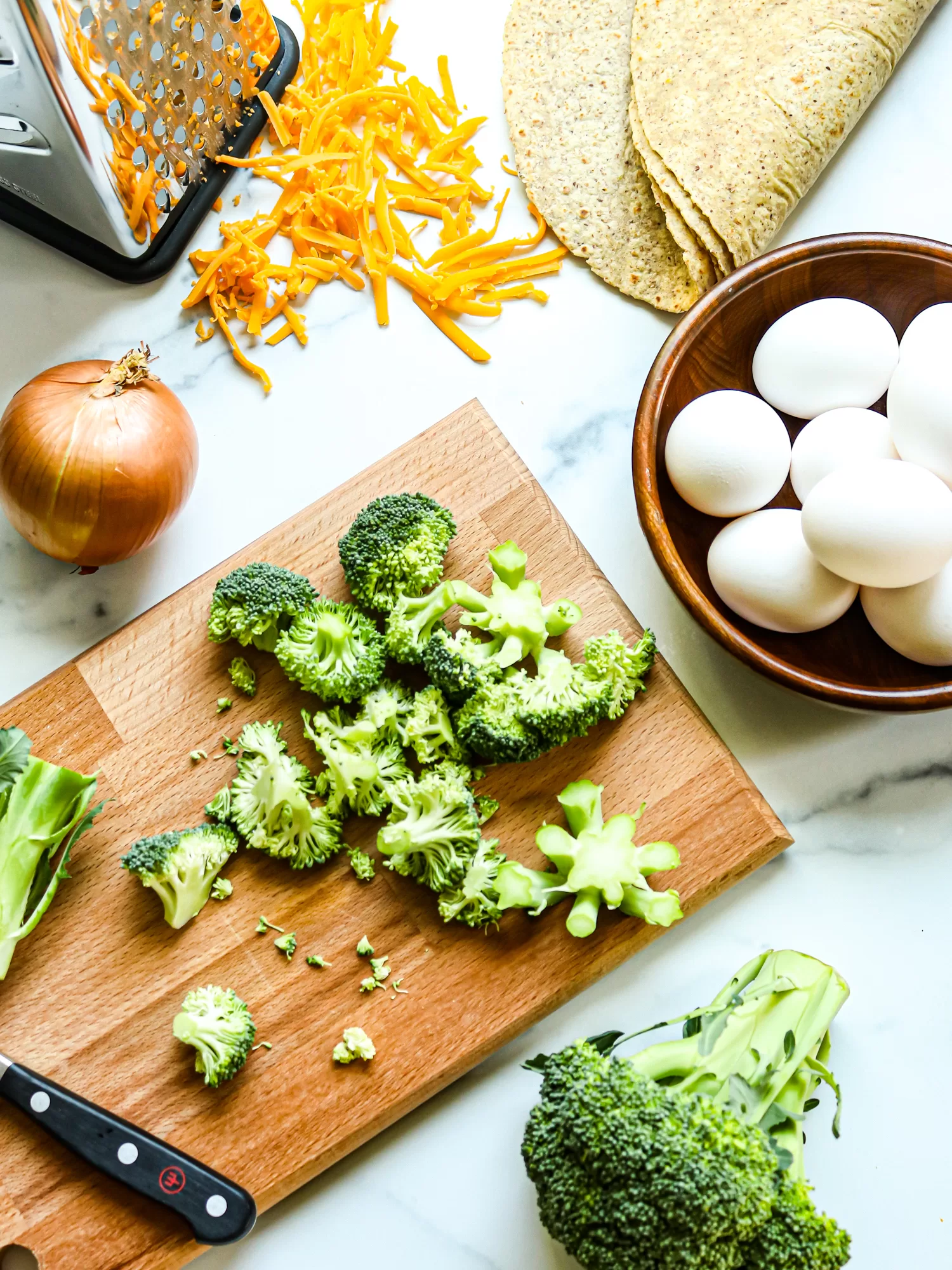 Broccoli cheddar egg wraps ingredients